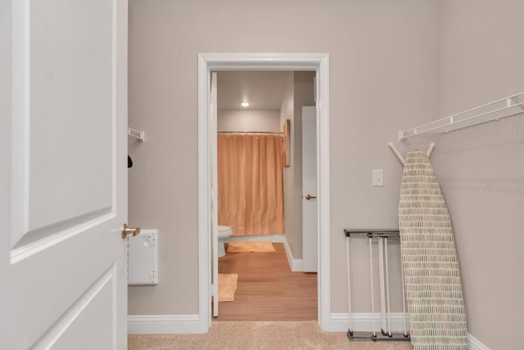The Golden Treasure Near Kemah Boardwalk! Apartment Exterior foto