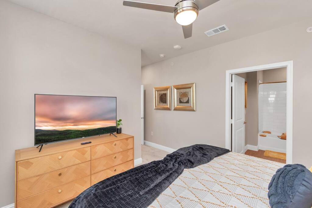 The Golden Treasure Near Kemah Boardwalk! Apartment Exterior foto